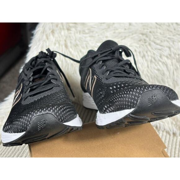 New Balance Fresh Foam Arishi V2 Shoes Womens Size 9.5 Black Running Sneakers - Picture 5 of 8